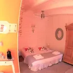 Alojamento de Acomodação e Pequeno-almoço La Carcassonne, Piscine Chauffée, Cité à 600m, Clim, Parking, Borne Ve