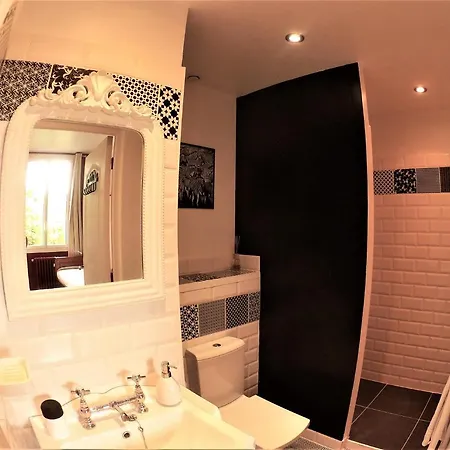 La Carcassonne, D Hotes, B&b, Face A La Cite Medievale Carcassone