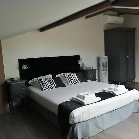 Panzió La Carcassonne, D Hotes, B&b, Face A La Cite Medievale Carcassone