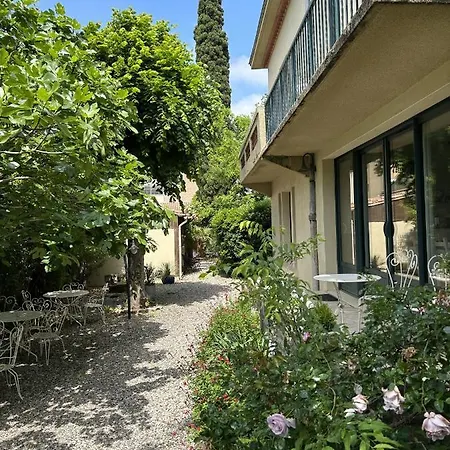 La Carcassonne, D Hotes, B&b, Face A La Cite Medievale Nocleg ze śniadaniem