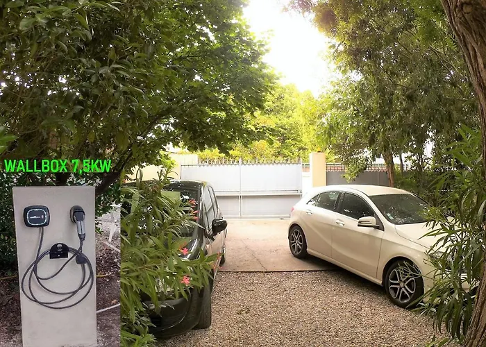 La Carcassonne, D Hotes, B&b, Face A La Cite Medievale Nocleg ze śniadaniem 4*