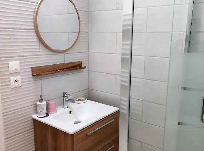 La Carcassonne, D Hotes, B&b, Face A La Cite Medievale Nocleg ze śniadaniem 4*