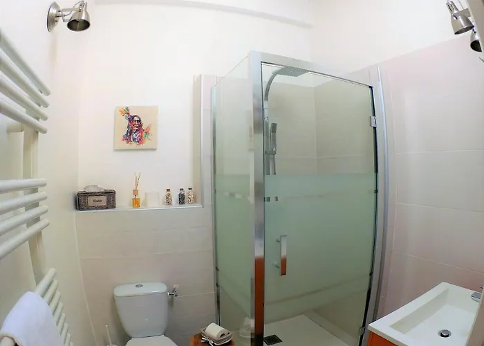 La Carcassonne, D Hotes, B&b, Face A La Cite Medievale Отель типа 