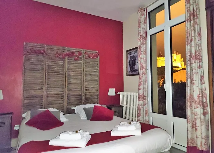 La Carcassonne, D Hotes, B&b, Face A La Cite Medievale Carcassonne