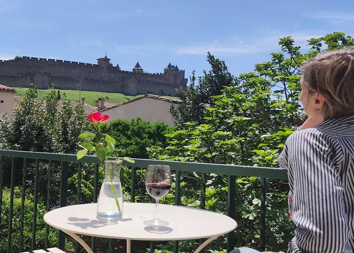 La Carcassonne, D Hotes, B&b, Face A La Cite Medievale Отель типа 