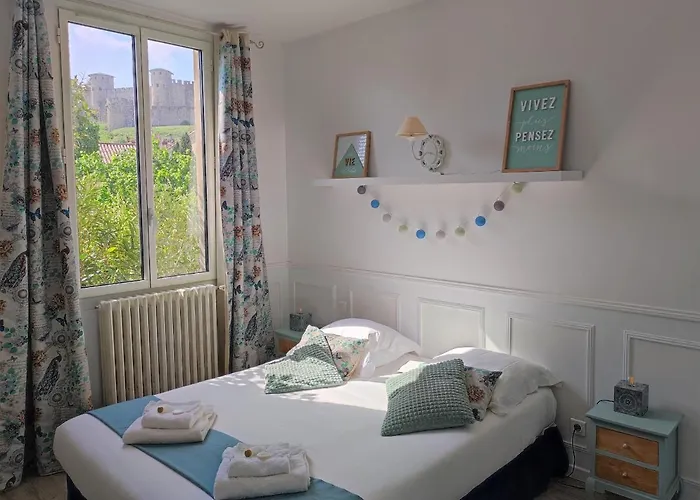 Nocleg ze śniadaniem La Carcassonne, D Hotes, B&b, Face A La Cite Medievale